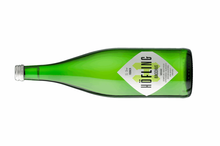 Bacchus-halbtrocken-Liter liegend.li