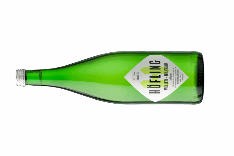 Mueller-Thurgau-halbtrocken-Liter liegend.li
